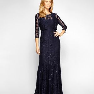 Beautiful navy 2 piece lace and sequin mermaid style evening gown.  SiZe 14.